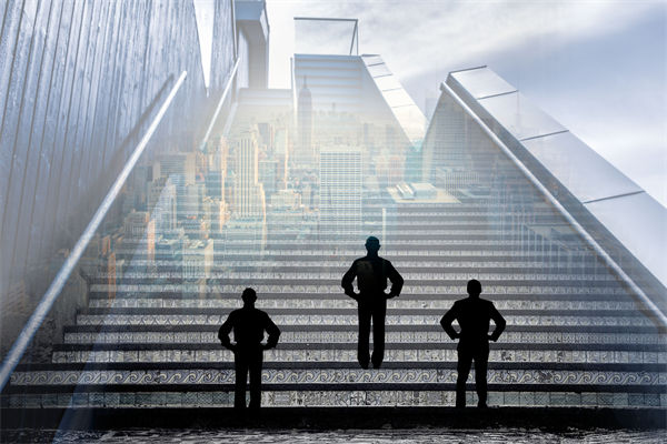 績效反饋只談問題，員工成長動力該如何真正激活？