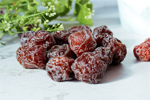 商家回應2顆話梅128元，企業(yè)營銷管理有何啟示？