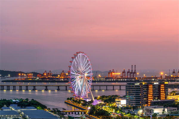 行業(yè)洗牌加速企業(yè)迷茫，深圳戰(zhàn)略咨詢公司能指明突圍方向嗎？