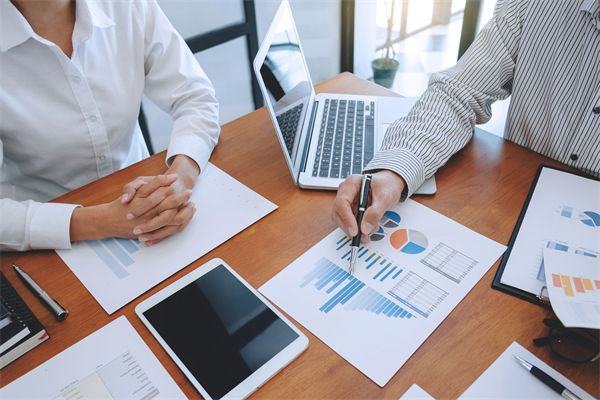 薪酬結(jié)構(gòu)與戰(zhàn)略脫節(jié)，薪酬咨詢怎樣搭建適配體系？