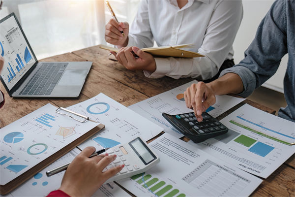 績(jī)效考評(píng)淪為形式主義，員工敷衍應(yīng)付企業(yè)怎么破？