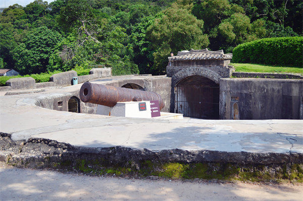 企業(yè)戰(zhàn)略飄在半空落地難，東莞戰(zhàn)略咨詢公司能釘牢嗎？