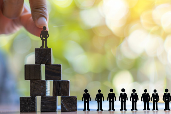 重慶人力資源管理咨詢公司推薦，能破解技能人才斷層難題么？